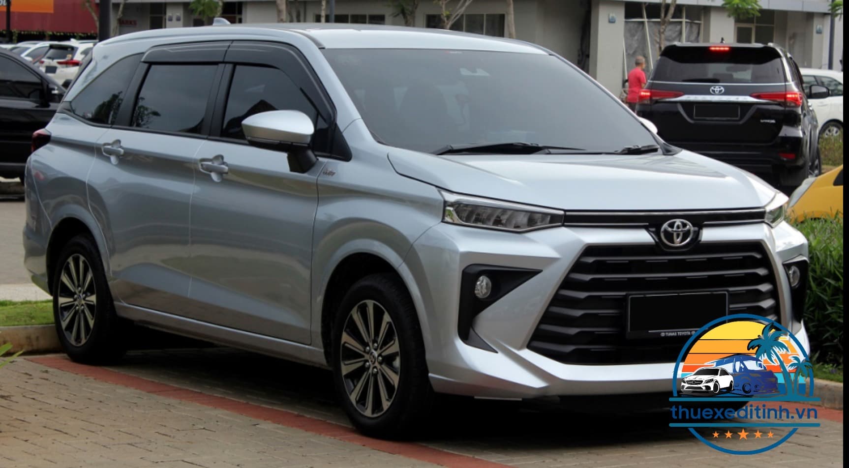 Cho Thuê Xe Du Lịch 7 Chỗ Có Tài Xế Quận 7 TPHCM