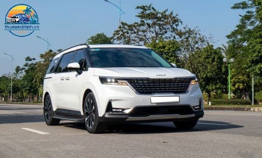 Giá Thuê Xe Kia Carnival Có Tài Xế Tại TP.HCM 2025